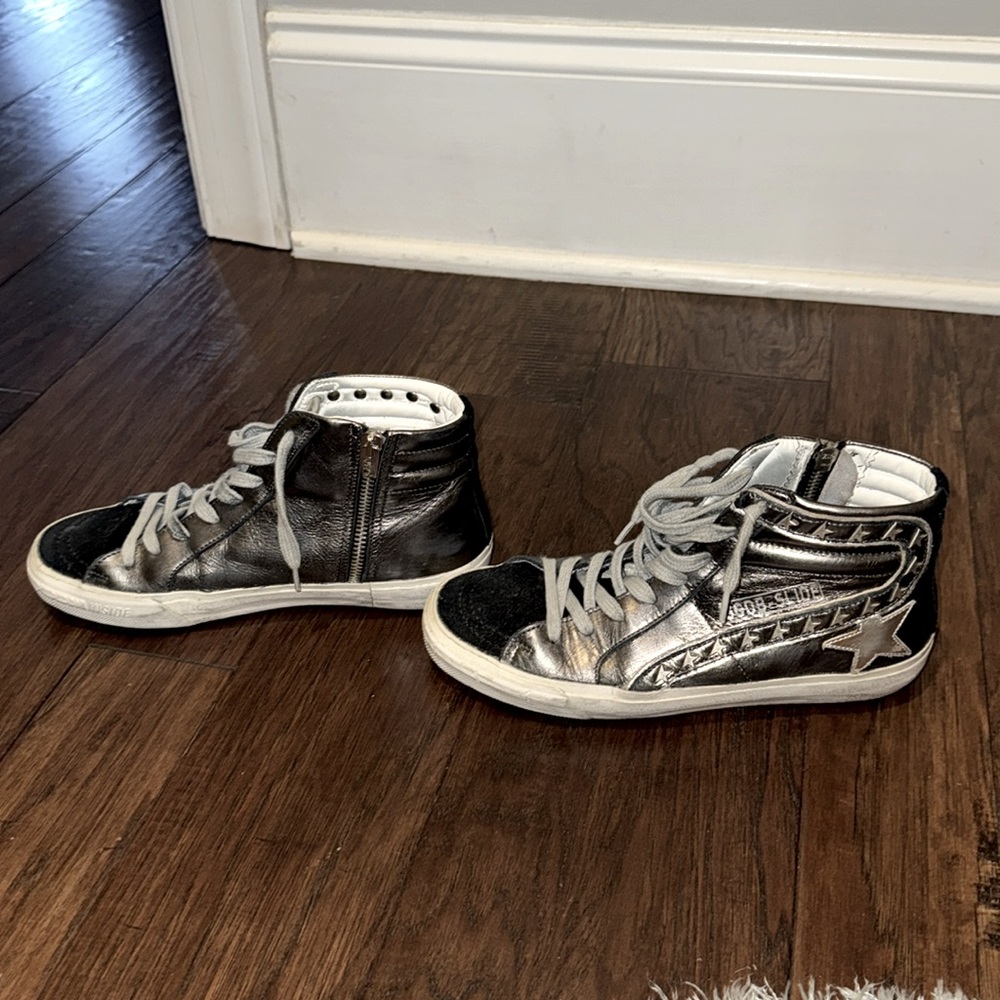 GOLDEN GOOSE Slide Women's Silver Laminated Leather and Studs size 36 - Picture 3 of 4